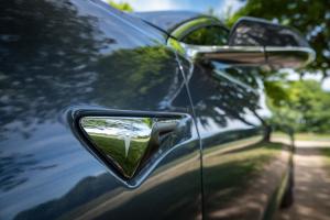 Tesla Model 3 2018 года  (WW)